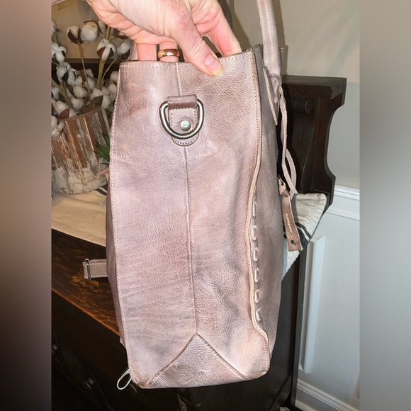 NWOT Bed Stu Leather Rockaway Shoulder Crossbody Bag Tote Alkaline Rustic $345 - Picture 4 of 11